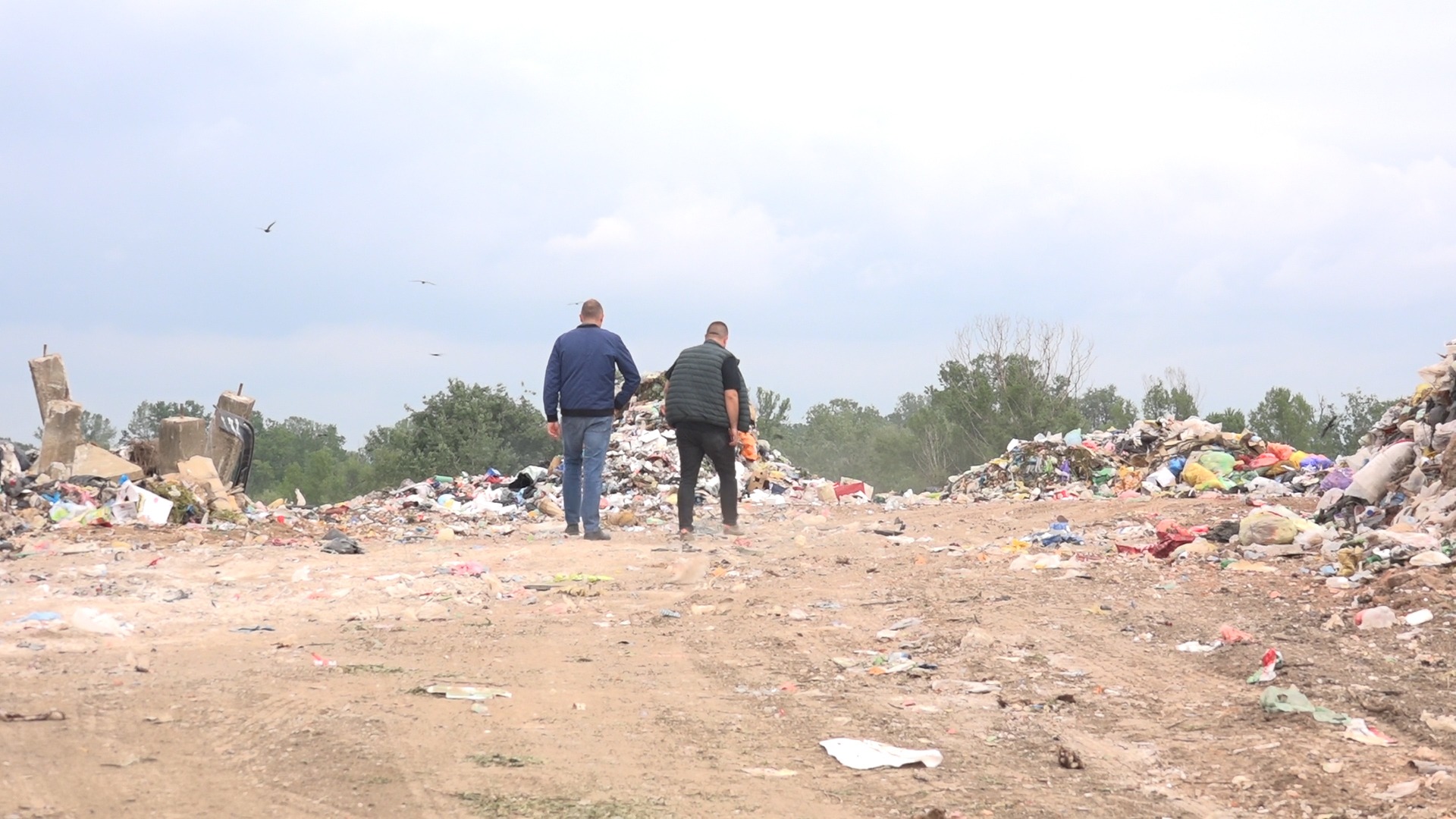 Kakvo je stanje nakon požara na gradskoj deponiji u Paraćinu PORTAL 6 FOTO: Kanal M