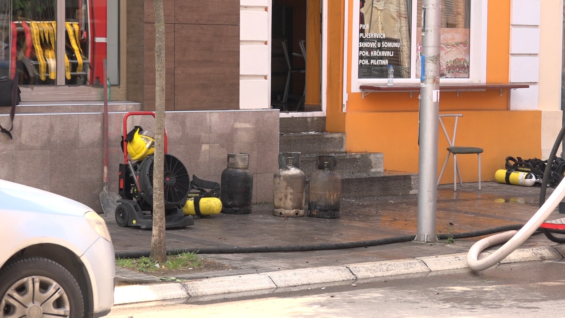 Požar u ulici Branka Krsmanovića PORATL 7 FOTO: Kanal M